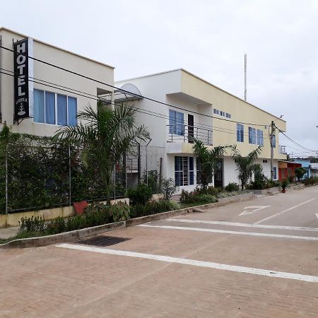 Hotel La Fuente J.N La Macarena Exterior foto